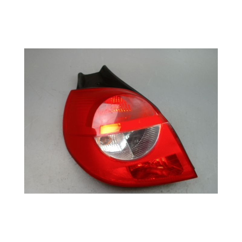 FEU ARRIERE GAUCHE  RENAULT CLIO III Phase 1 2005-2009