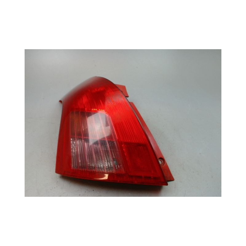 FEU ARRIERE GAUCHE  SUZUKI SWIFT III 2005-2011