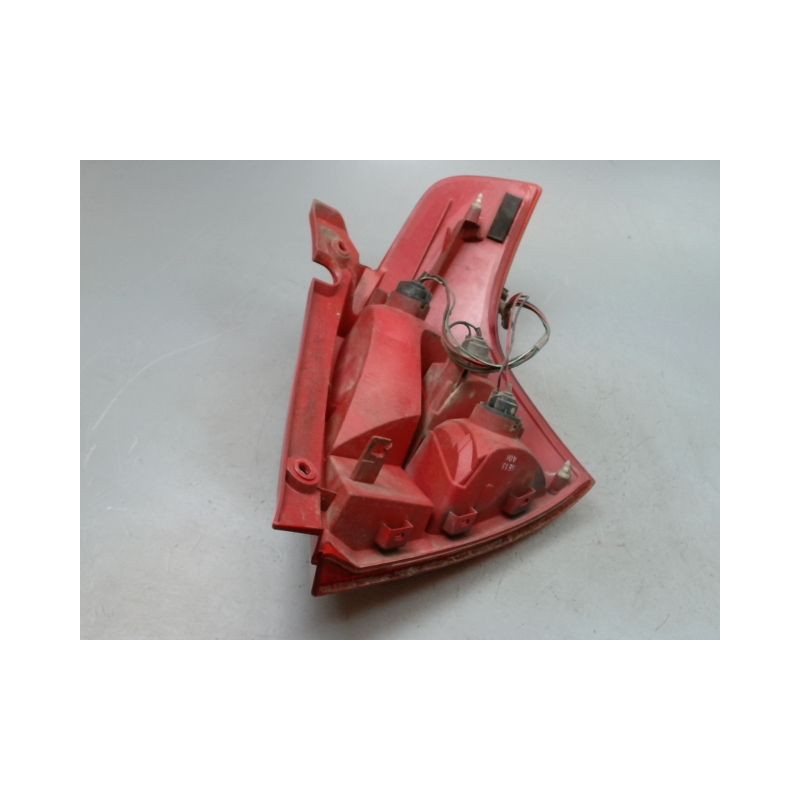 FEU ARRIERE GAUCHE  SUZUKI SWIFT III 2005-2011