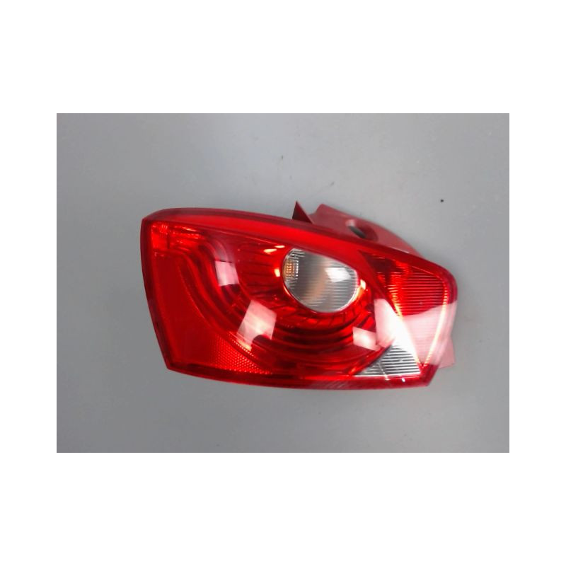 FEU ARRIERE GAUCHE  SEAT IBIZA