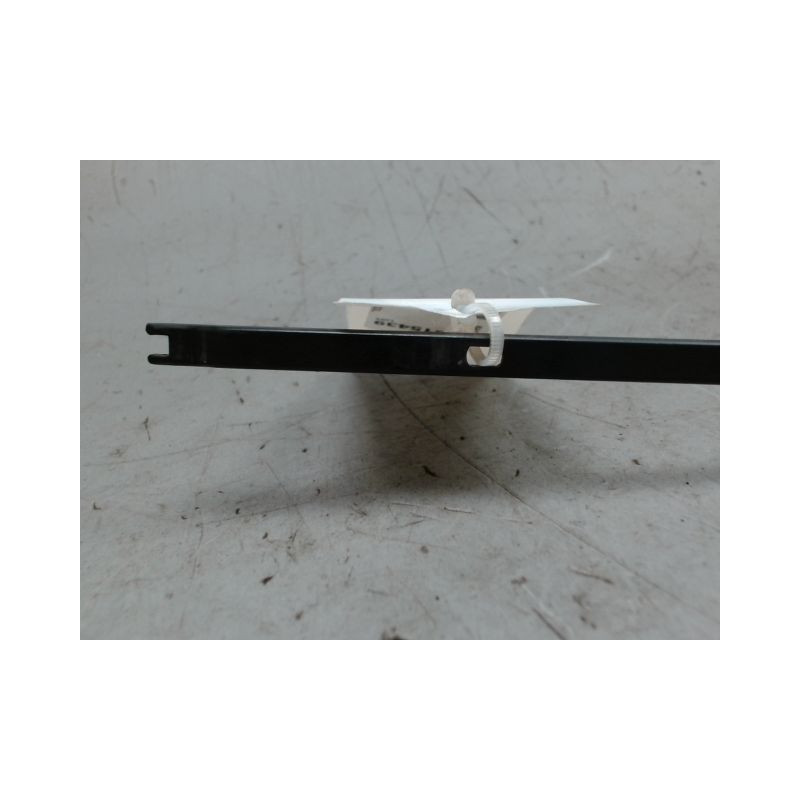 BRAS ESSUIE-GLACE AVANT DROIT RENAULT CLIO III ESTATE 2008-