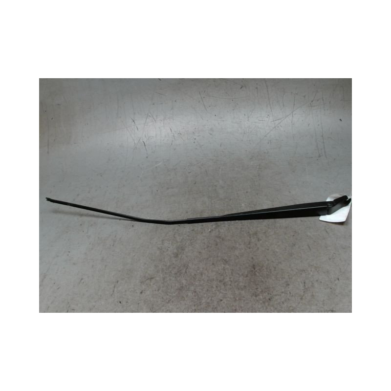 BRAS ESSUIE-GLACE AVANT DROIT RENAULT CLIO III ESTATE 2008-