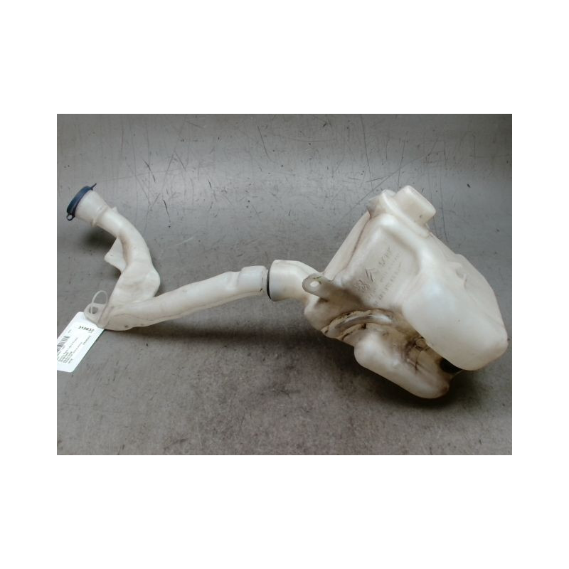 RESERVOIR LAVE-GLACE AVANT PEUGEOT 1007
