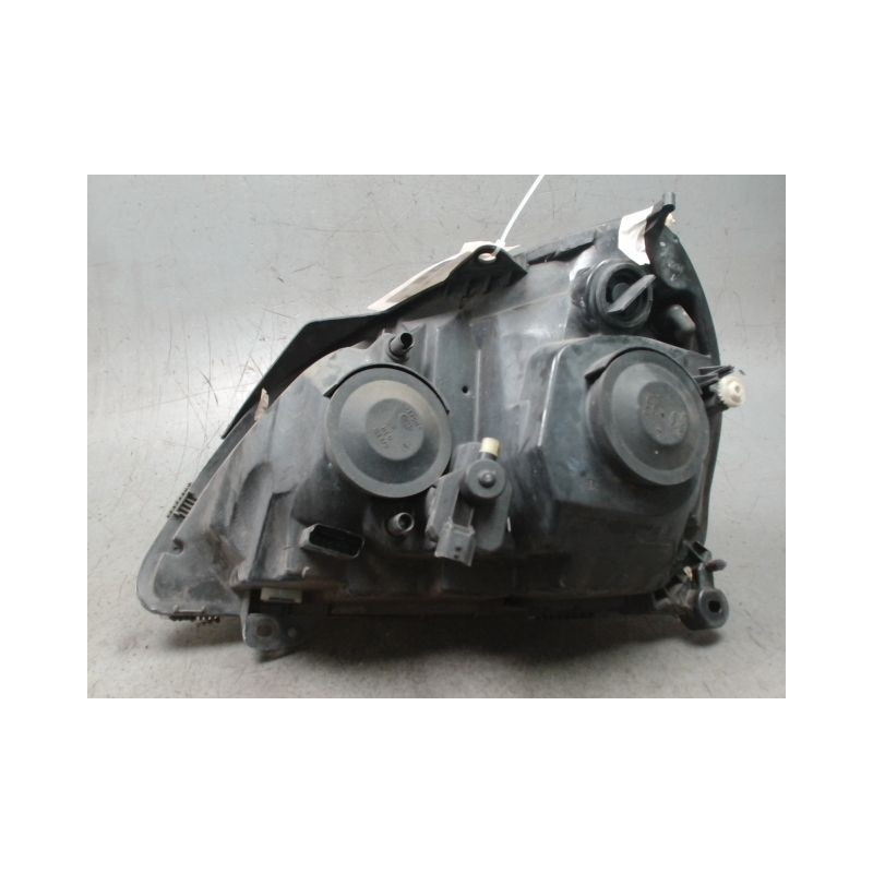 PHARE DROIT RENAULT CLIO II CAMPUS 06-