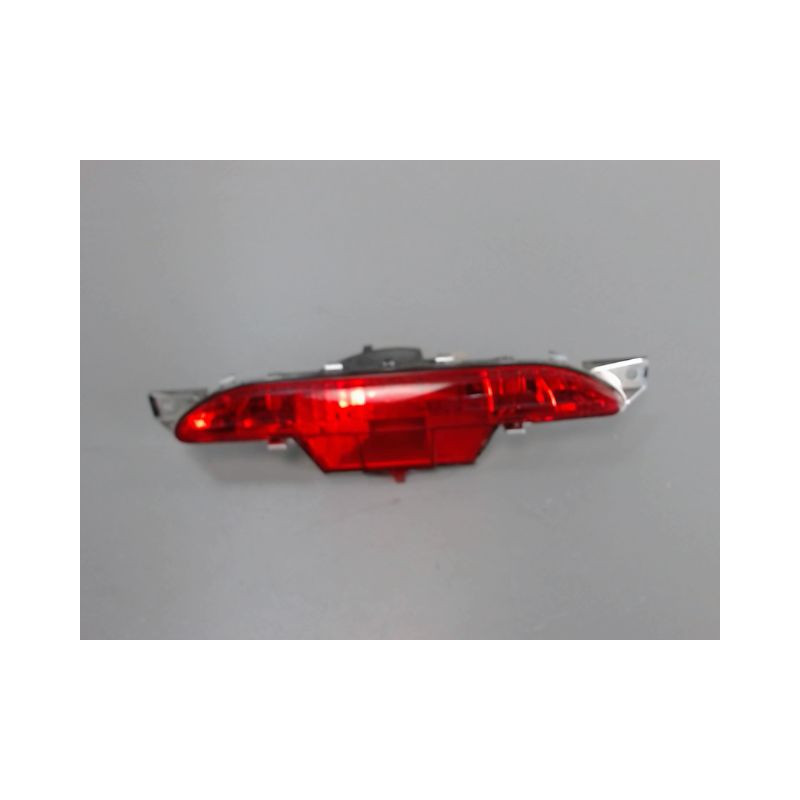 FEU BROUILLARD CENTRAL ARRIERE PEUGEOT 208
