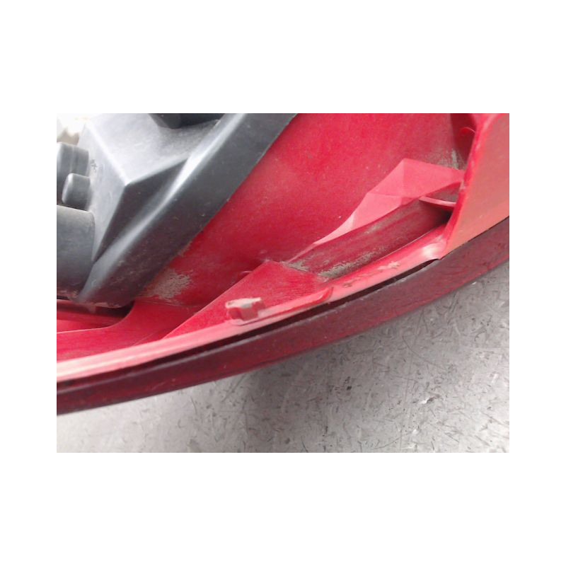 FEU ARRIERE GAUCHE  OPEL CORSA