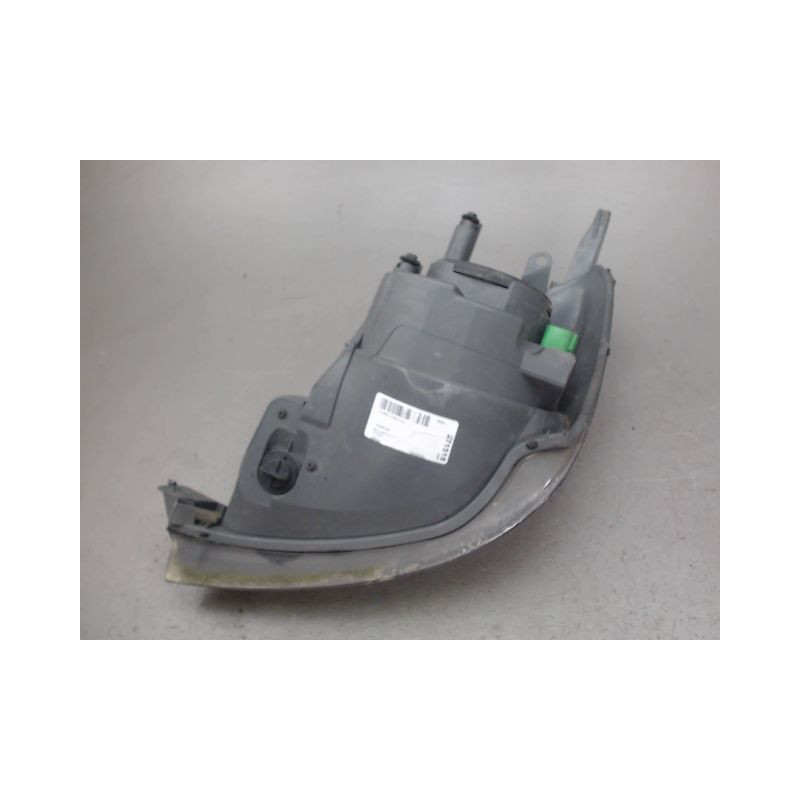 PHARE DROIT FORD FIESTA