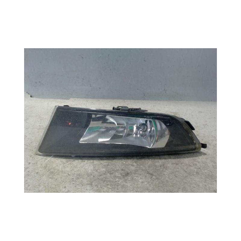 PHARE ANTIBROUILLARD AVANT GAUCHE SKODA FABIA BREAK 2008-