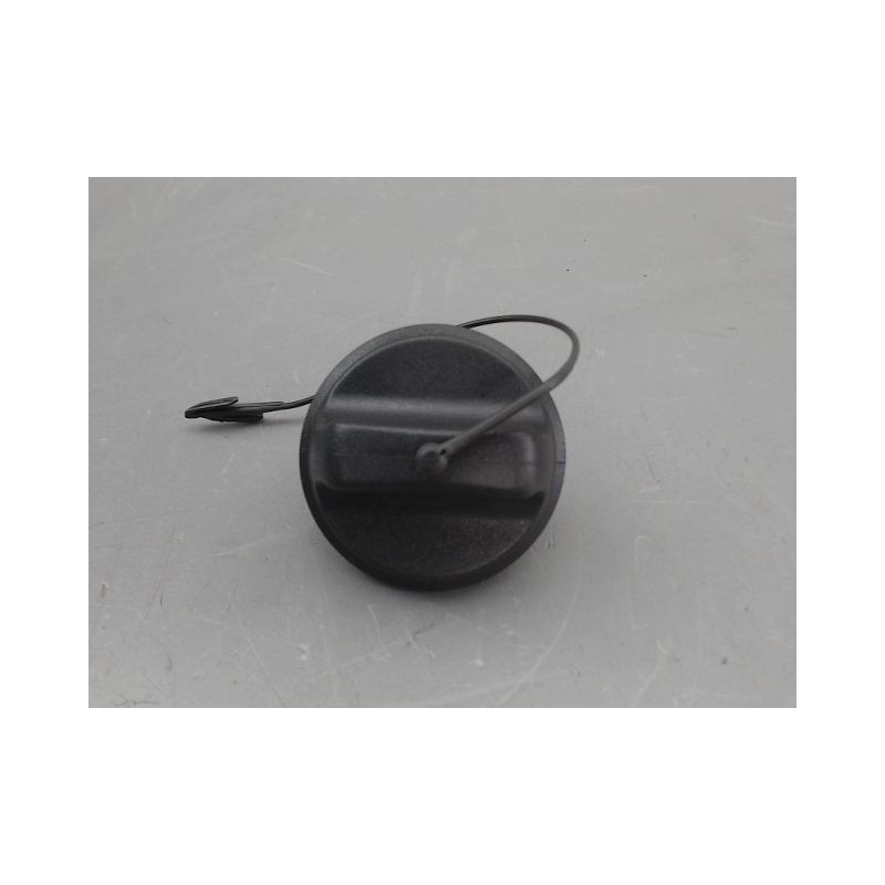 BOUCHON RESERVOIR A CARBURANT RENAULT CLIO