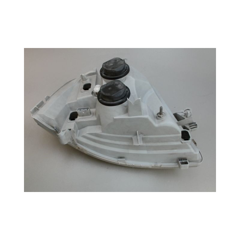 PHARE GAUCHE RENAULT MASTER