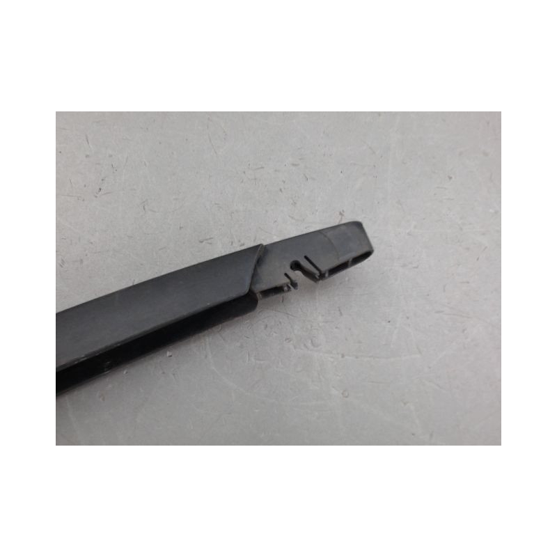 BRAS ESSUIE-GLACE ARRIERE OPEL CORSA