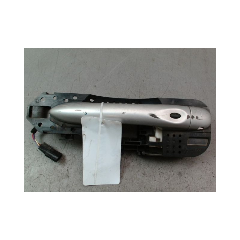 POIGNEE EXTERIEURE PORTE AVANT GAUCHE RENAULT GRAND SCENIC MONOSP. III Phase 1 LONG 2009-2011