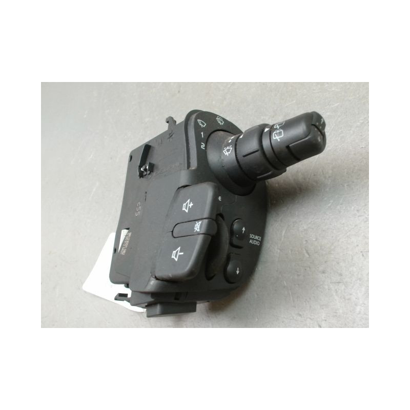 COMMANDE ESSUIE GLACE RENAULT CLIO ESTATE III Phase 2 2009-2012