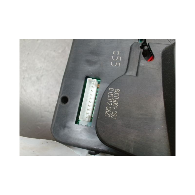 COMMANDE ESSUIE GLACE RENAULT CLIO ESTATE III Phase 2 2009-2012