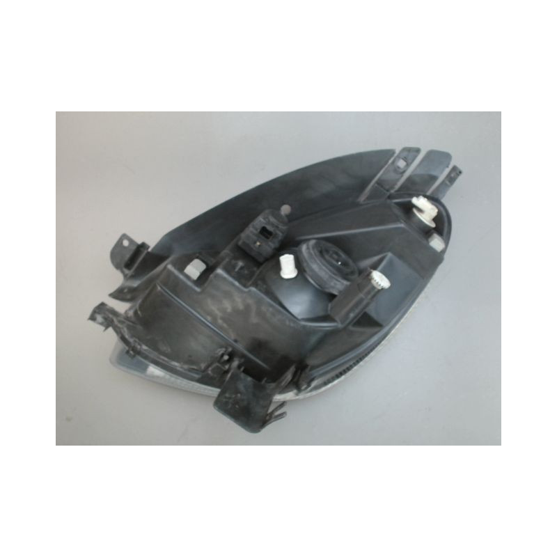 PHARE DROIT CITROEN XSARA