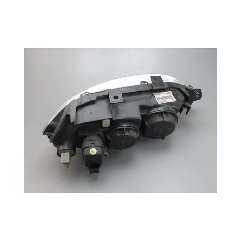 PHARE GAUCHE RENAULT MEGANE