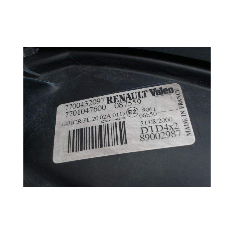 PHARE DROIT RENAULT MEGANE