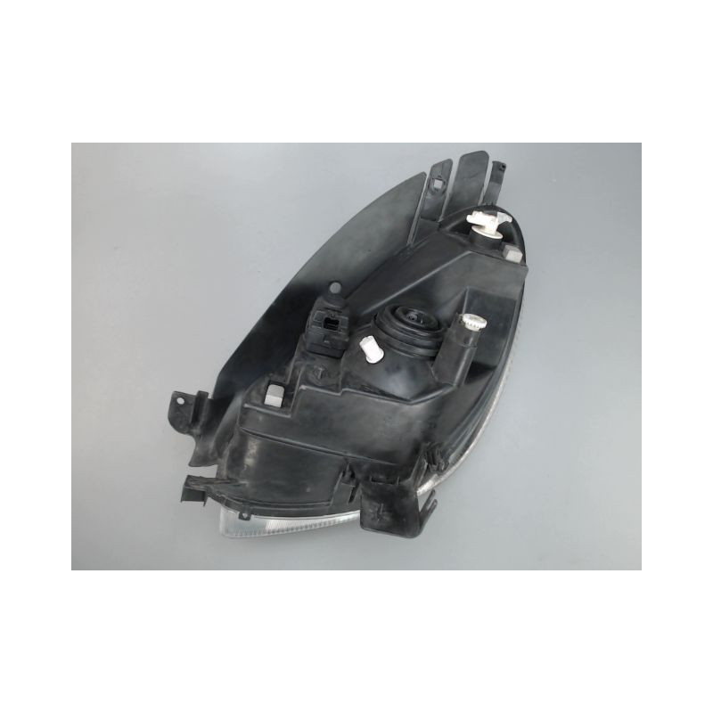 PHARE DROIT CITROEN XSARA