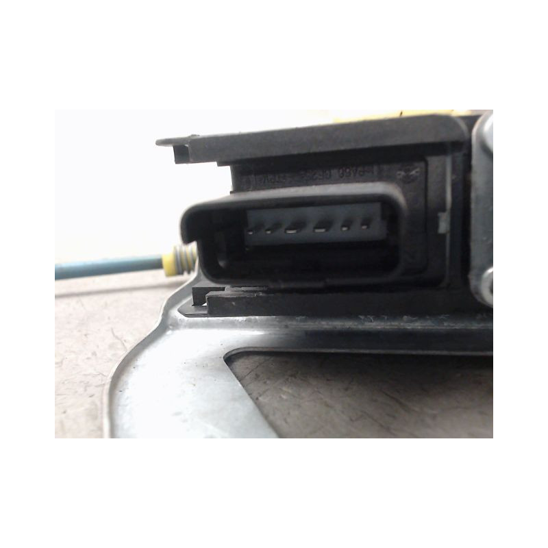 MECANISME LEVE-GLACE AVANT GAUCHE PEUGEOT 208