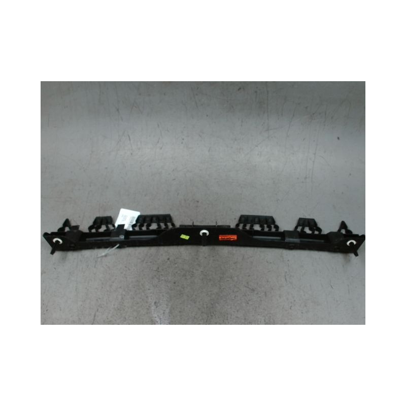 SUPPORT CENTRAL PARE-CHOC ARRIERE  RENAULT CLIO