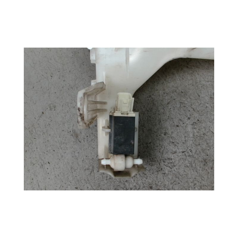 RESERVOIR LAVE-GLACE AVANT KIA PICANTO