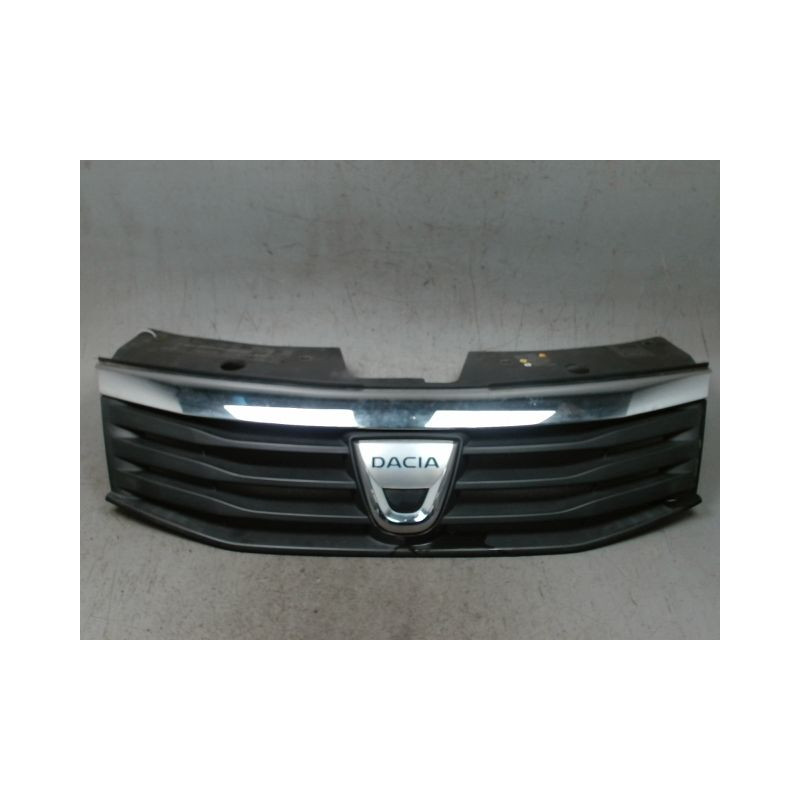 CALANDRE DACIA SANDERO 2008-