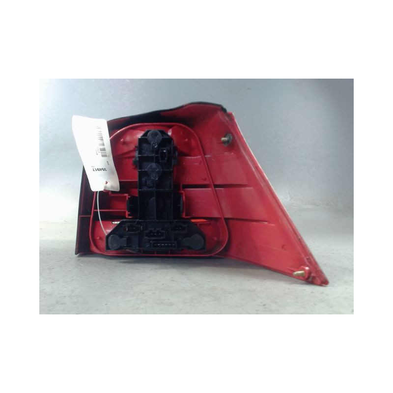 FEU ARRIERE GAUCHE  VOLKSWAGEN GOLF IV 98-2004