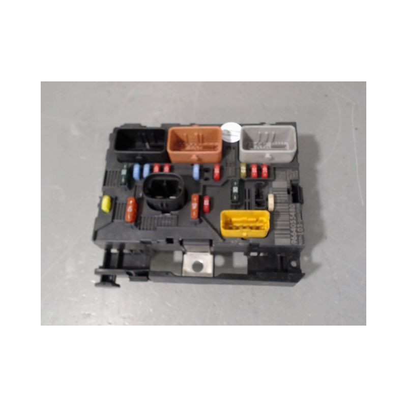 BOITE A FUSIBLES CITROEN C3 PLURIEL CABRIO 2P I Phase 2 2008-2010