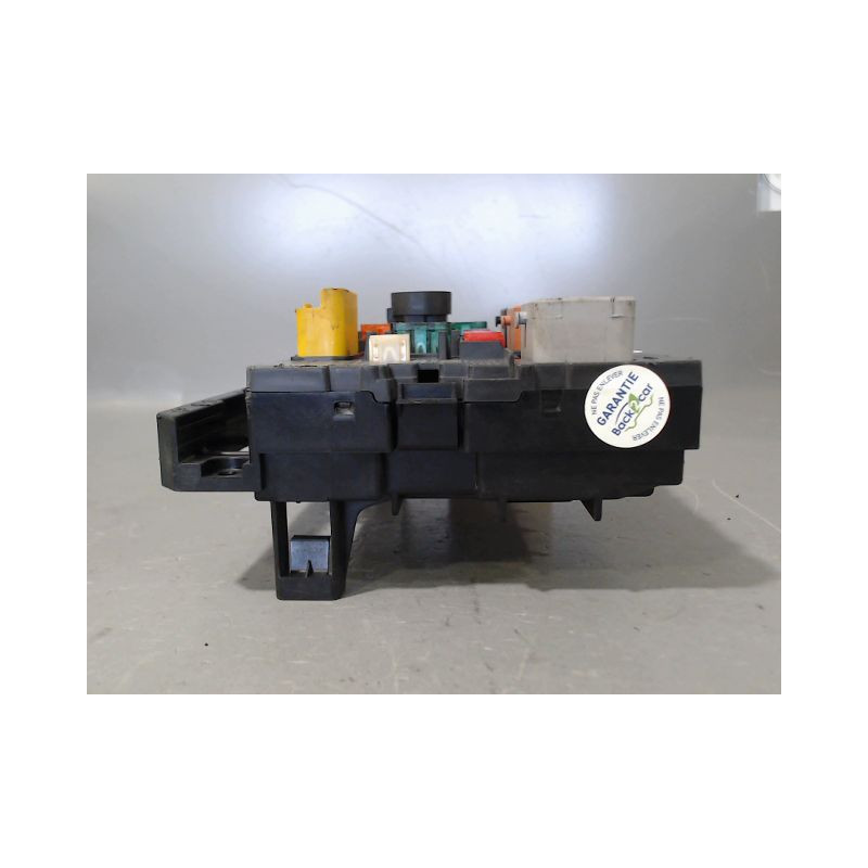 BOITE A FUSIBLES CITROEN C3 PLURIEL CABRIO 2P I Phase 2 2008-2010