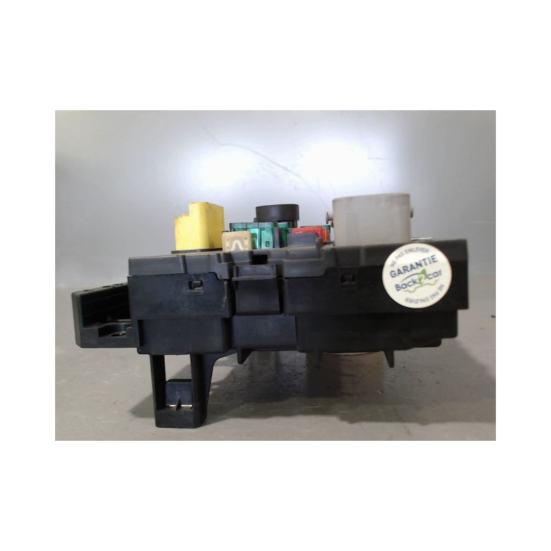 BOITE A FUSIBLES PEUGEOT 207 2006-2013