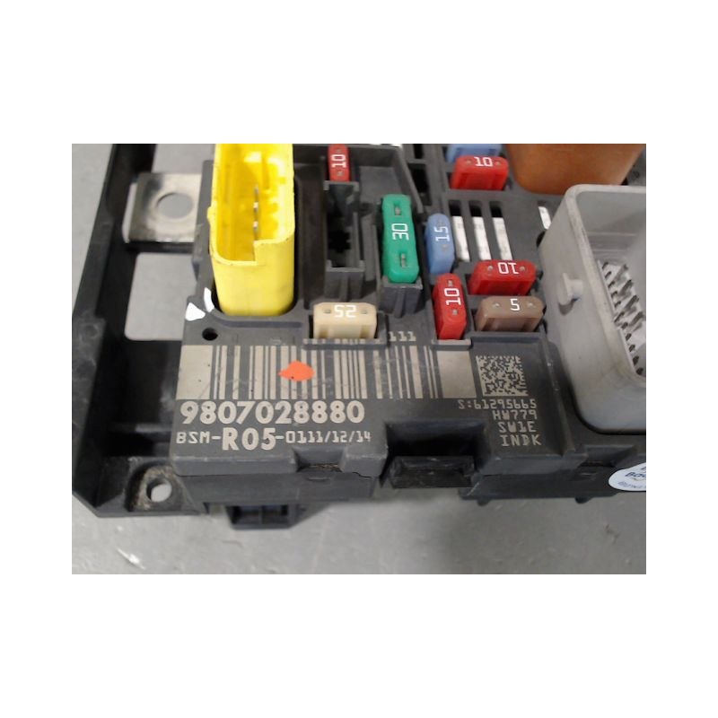 BOITE A FUSIBLES PEUGEOT PARTNER FG II PHASE 2 (B9) 2012-2015