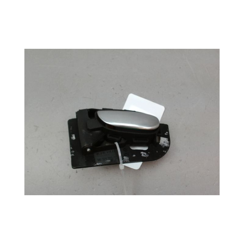 POIGNEE INTERIEURE PORTE AVANT GAUCHE PEUGEOT 206 + 2009-2013