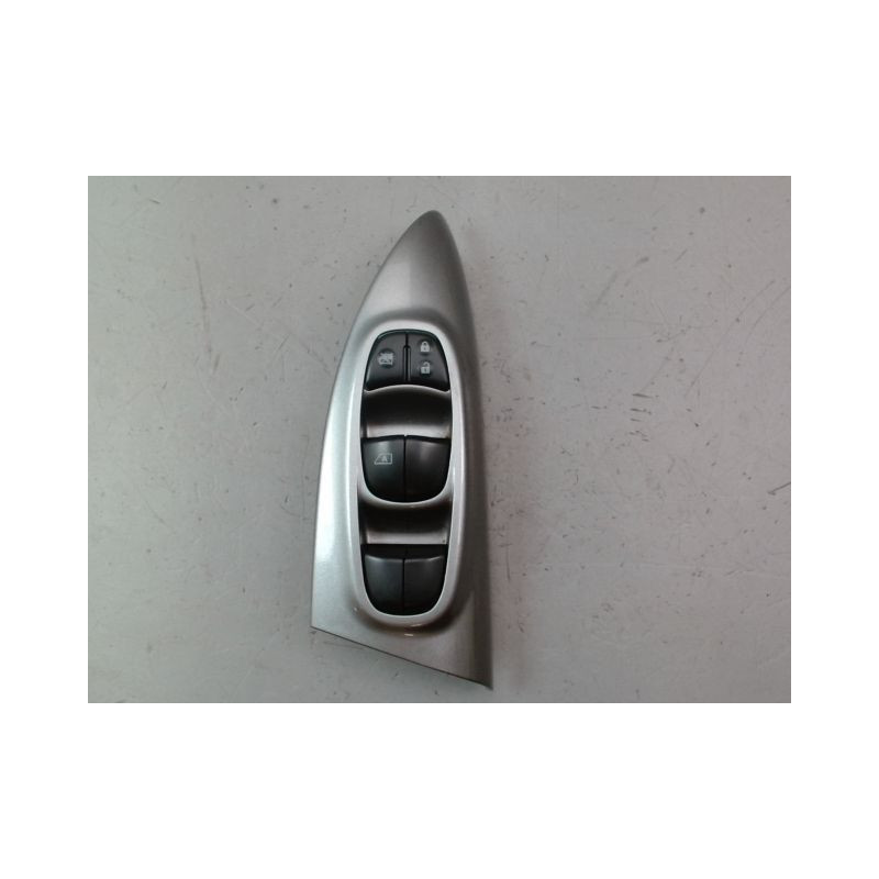 COMMANDE LEVE-GLACE PORTE AVG NISSAN JUKE Phase 1 2010-...
