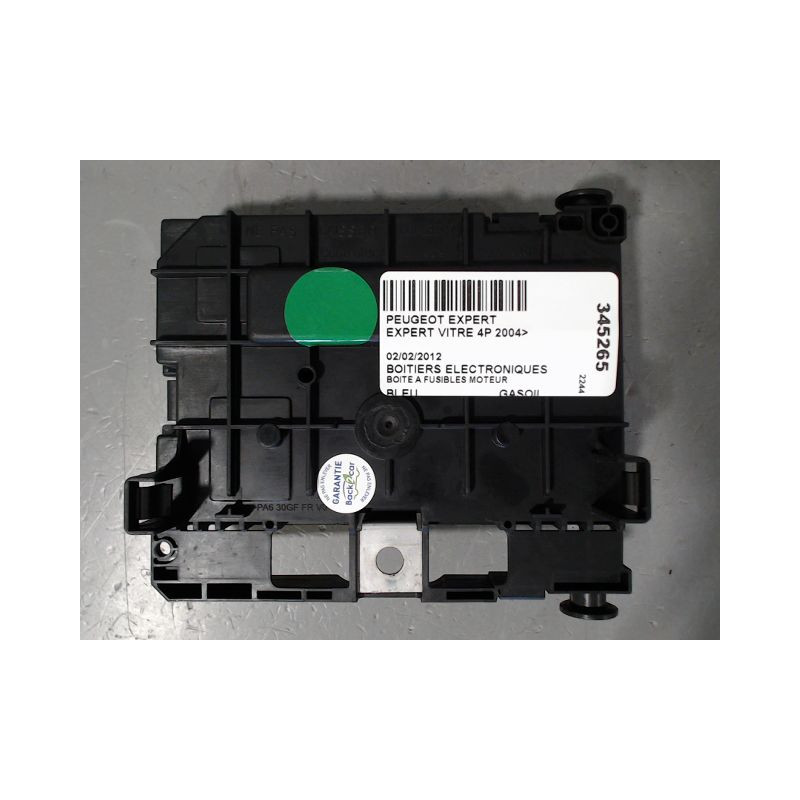 BOITE A FUSIBLES PEUGEOT EXPERT VITRE 2004-
