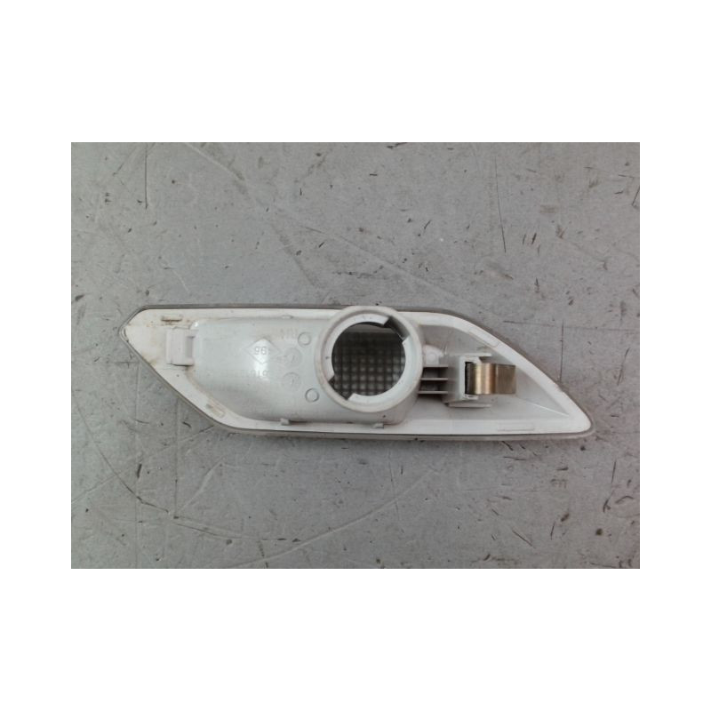 REPETITEUR AILE GAUCHE DACIA SANDERO 2008-