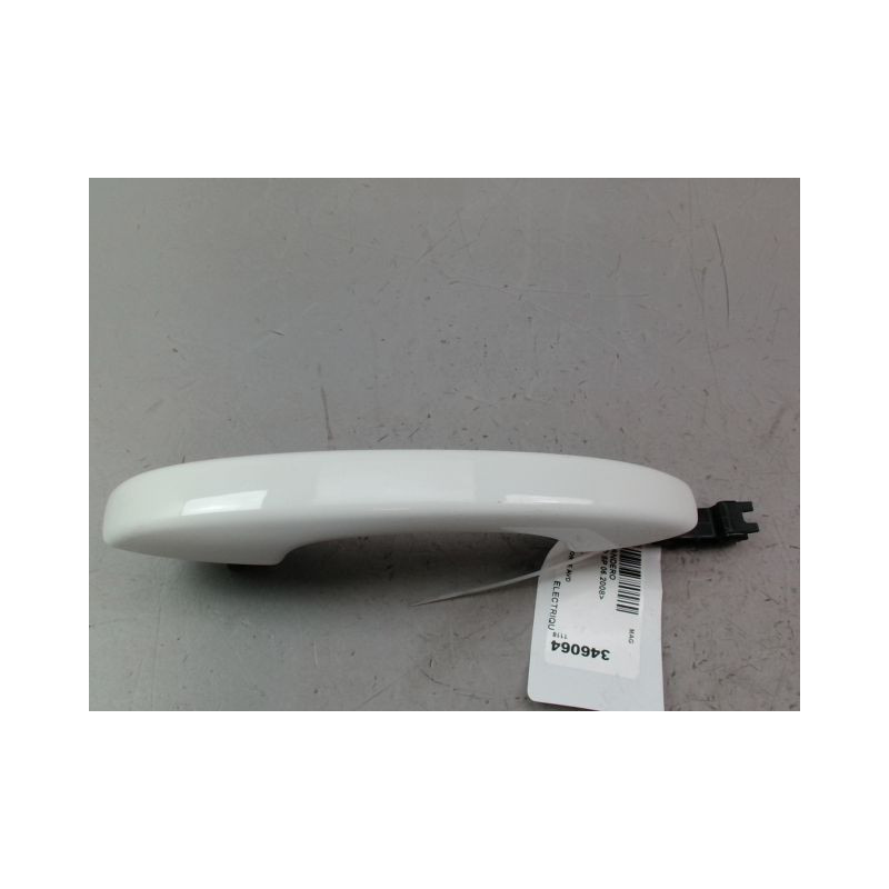 POIGNEE EXTERIEURE PORTE AVANT DROIT DACIA SANDERO 2008-