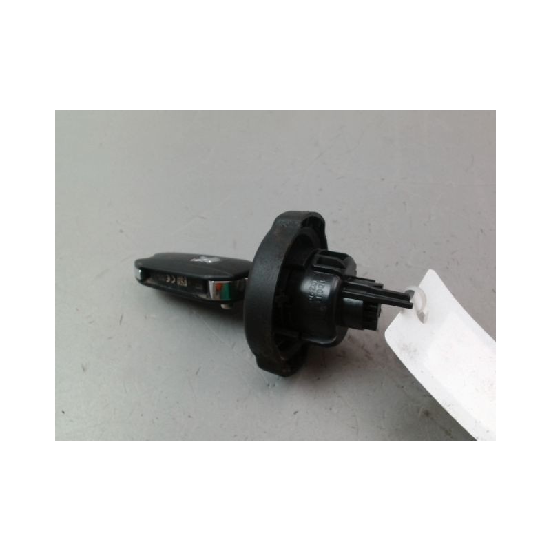BOUCHON RESERVOIR A CARBURANT PEUGEOT 308 SW 2008-