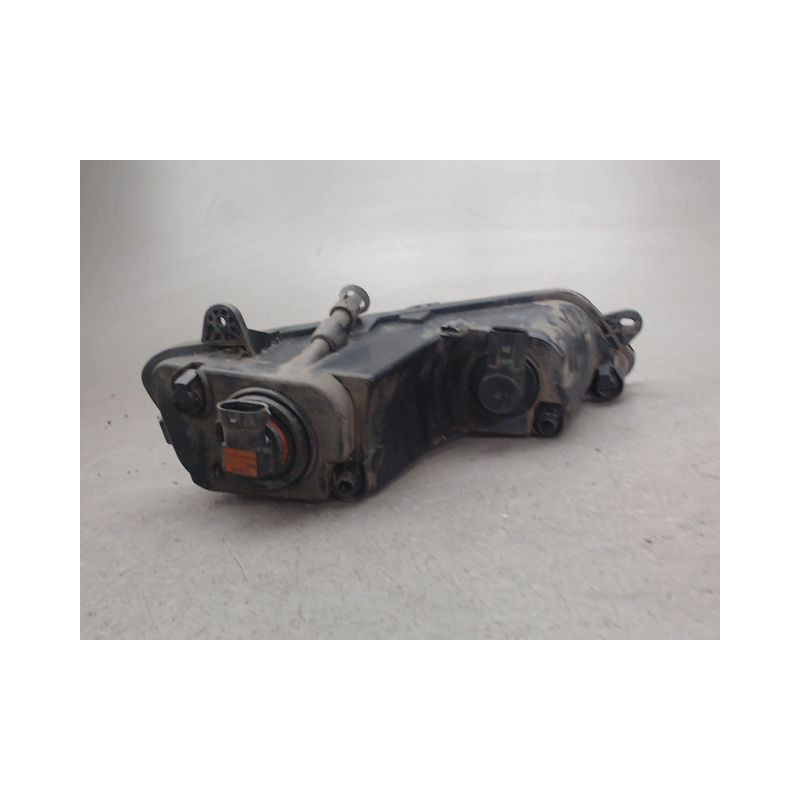 PHARE ANTIBROUILLARD AVANT DROIT VOLKSWAGEN PASSAT
