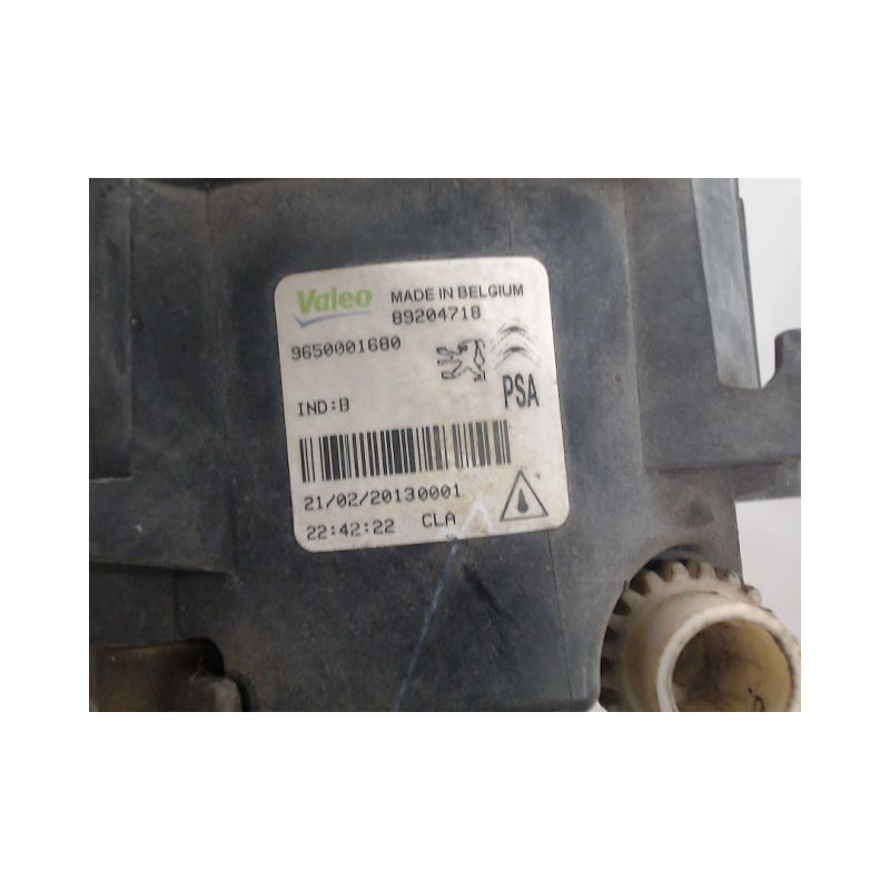 PHARE ANTIBROUILLARD AVANT DROIT PEUGEOT 307