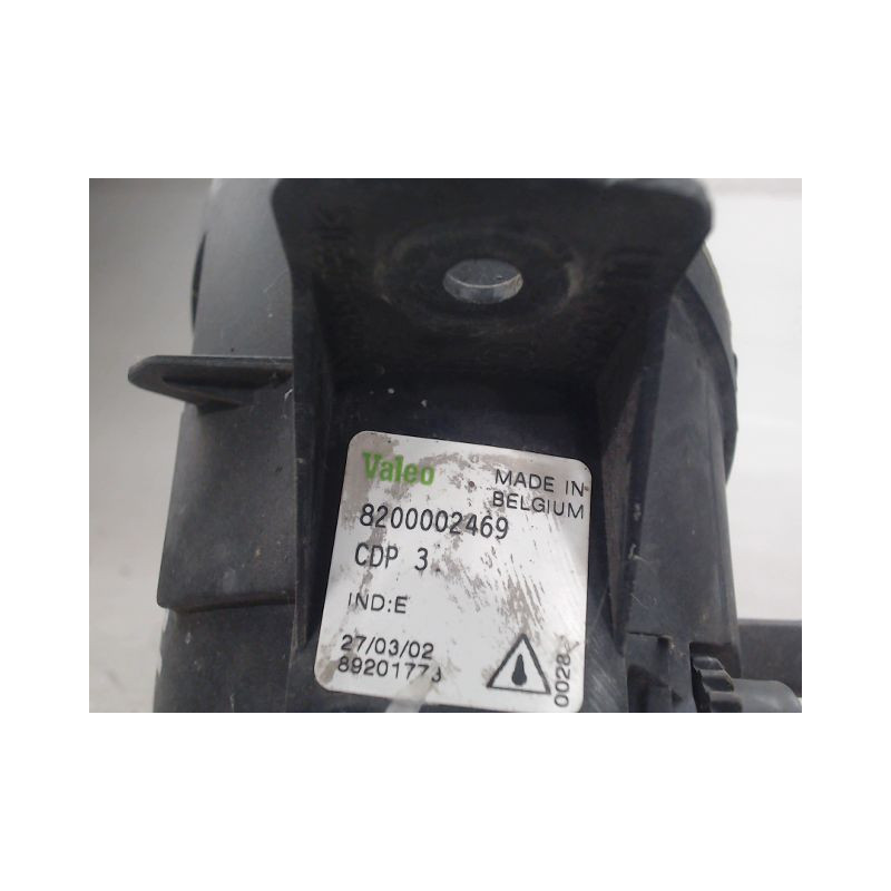 PHARE ANTIBROUILLARD AVANT GAUCHE RENAULT CLIO