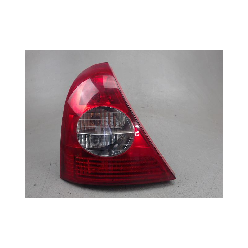 FEU ARRIERE GAUCHE  RENAULT CLIO