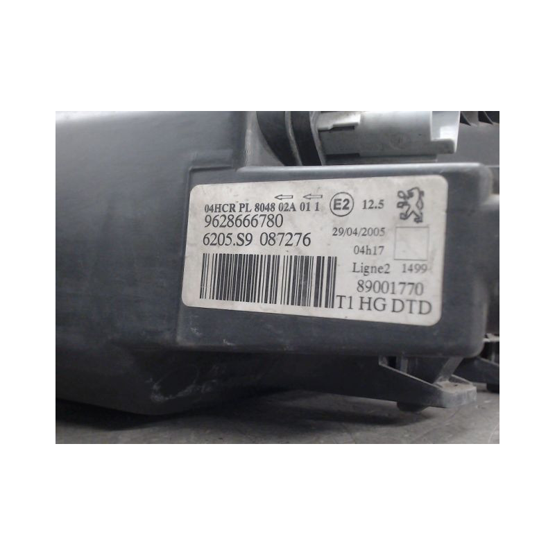PHARE DROIT PEUGEOT 206
