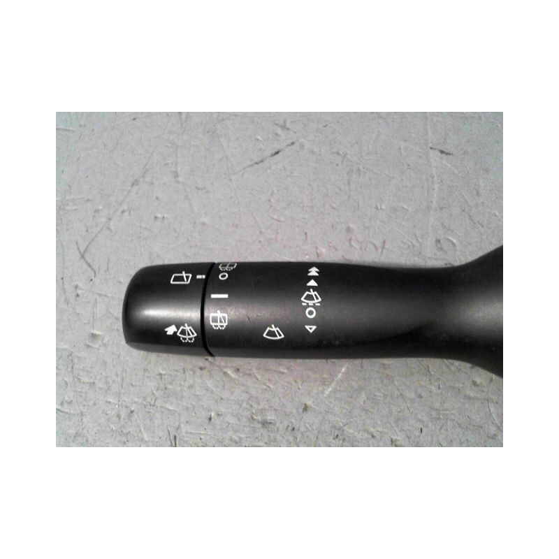 COMMANDE ESSUIE GLACE TOYOTA IQ 2008-