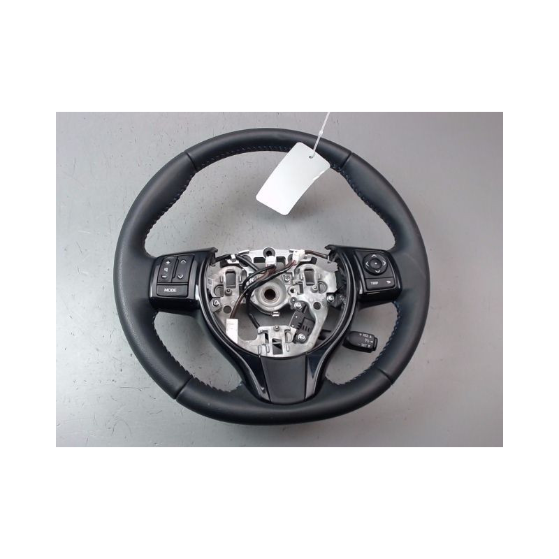 VOLANT DE DIRECTION TOYOTA YARIS 2005-
