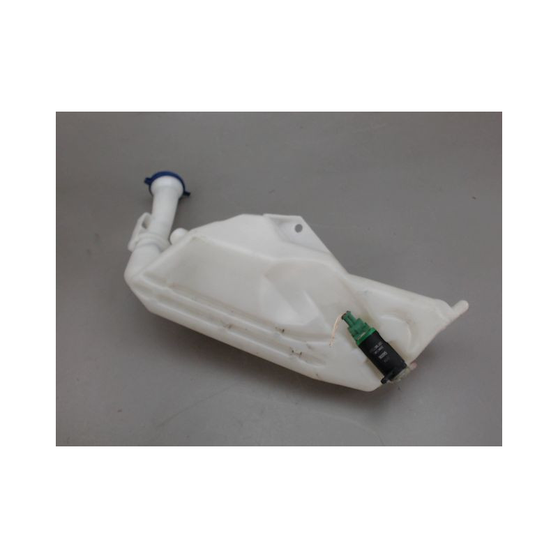 RESERVOIR LAVE-GLACE AVANT PEUGEOT 206