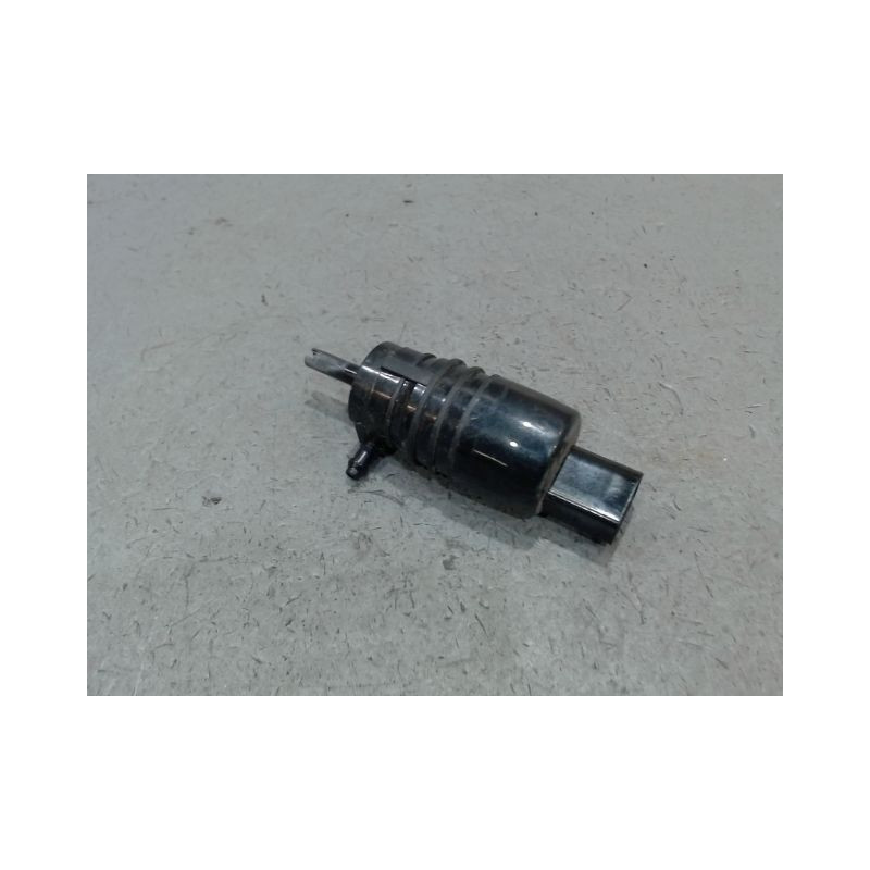 POMPE LAVE-GLACE AVANT B.M.W. SERIE 1
