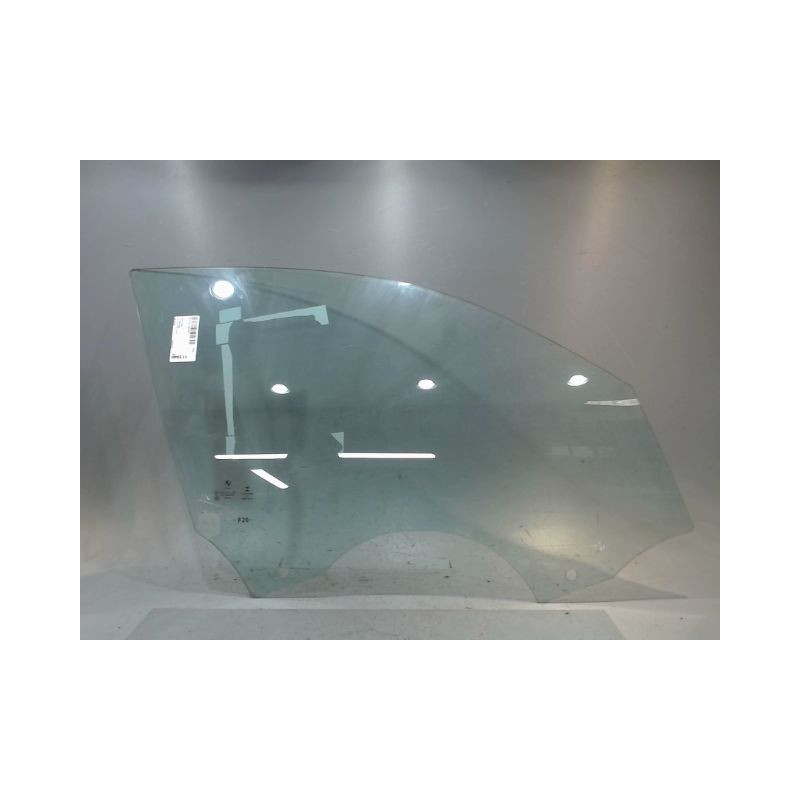 GLACE PORTE AVD B.M.W. SERIE 1