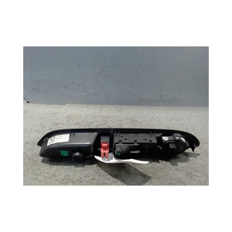 COMMANDE LEVE-GLACE PORTE AVG OPEL MOKKA