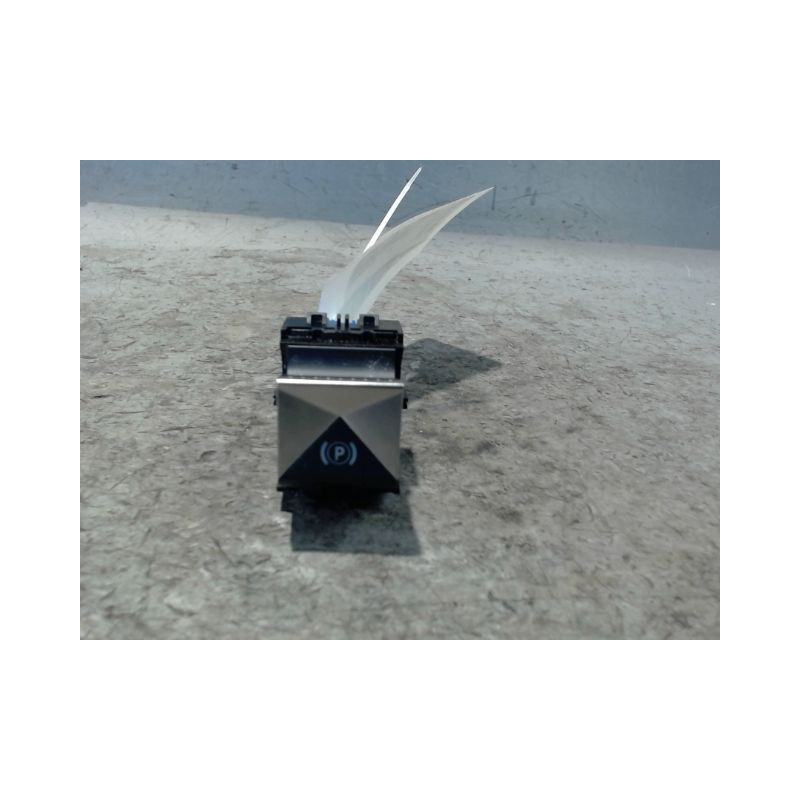 INTERIEUR COMMANDE FREIN A MAIN DS DS7