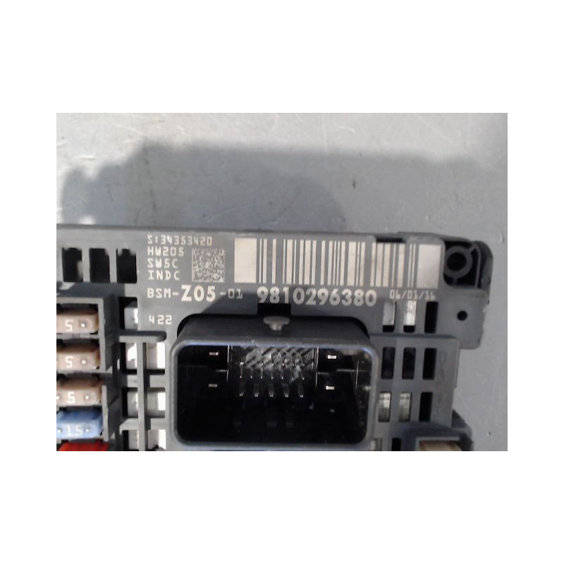 BOITE A FUSIBLES PEUGEOT 308